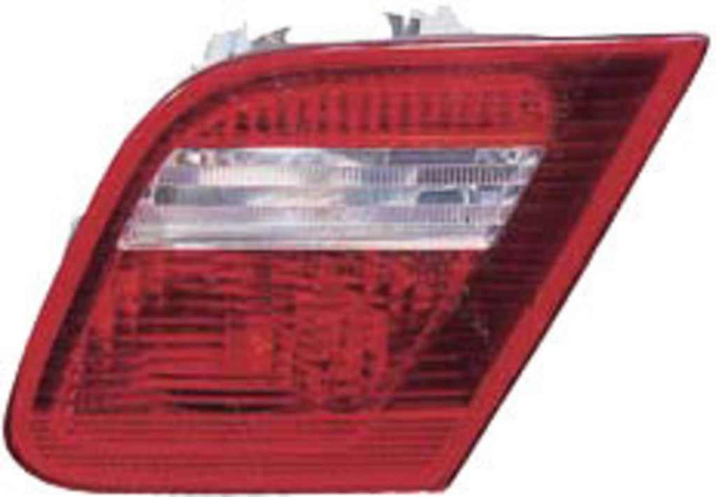 Fanale Posteriore Destro-Interno-Senza Portalampada-Bianco Per Bmw 3 Series - E46 Coupe' (BM0224163)