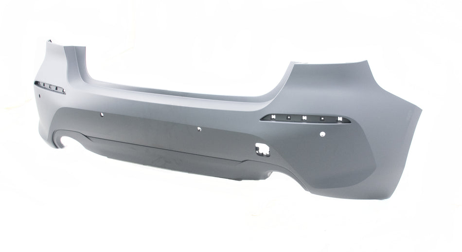 Paraurti Posteriore-Con Primer-Con Tappo Copri Gancio Traino-Con Fori Pdc+supporti-Con Tracce Park Assist-Con Scarico Singolo A Destra E Sinistra Per Bmw 1 Series - F40 (BM1271062)