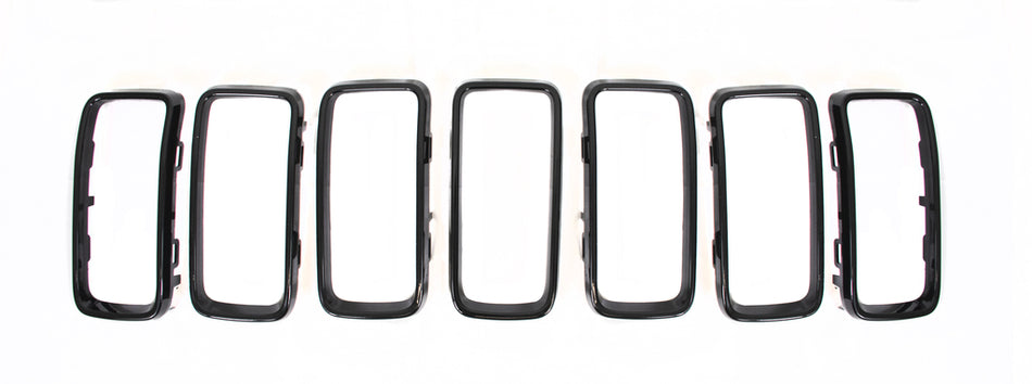 Kit Modanature Griglia Radiatore-Nera-Lucida Mod. Altitude-(7 Pezzi.) Per Jeep Renegade (JE1022206)
