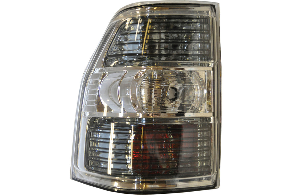 Fanale Posteriore Destro-Con Portalampada-Crystal Mod. 5 Porte Per Mitsubishi Pajero (MB1624153)