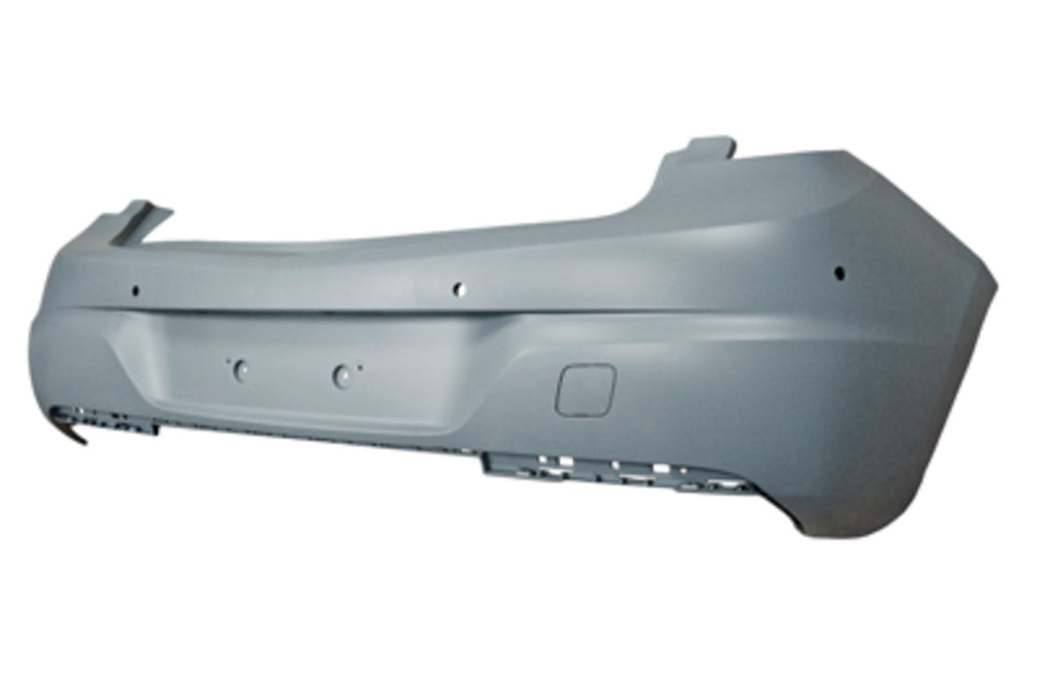 Paraurti Posteriore-Con Primer-Con Fori Pdc+supporti-Con Tappo Copri Gancio Mod. 5 Porte Per Opel/vauxhall Astra K (b16) (OP4201061)