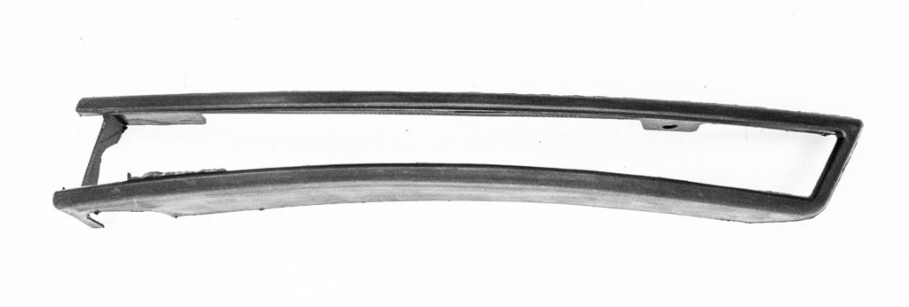 Modanatura Sinistra Paraurti Anteriore-Nera Per Volkswagen Passat B6 (VG0541248)