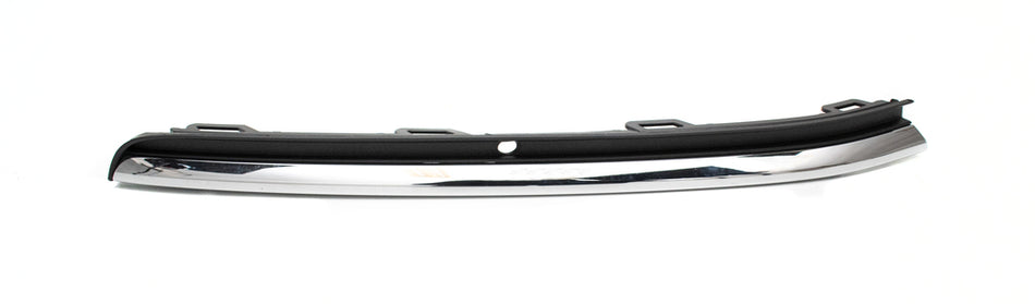 Modanatura Destra Paraurti Anteriore-Nera-Con Profilo Cromato Per Volkswagen Golf 7.5 (VG4041241)
